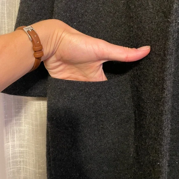 Women's Dark Gray Merino Wool Quarter Sleeve Jacket - Picture 4 of 8